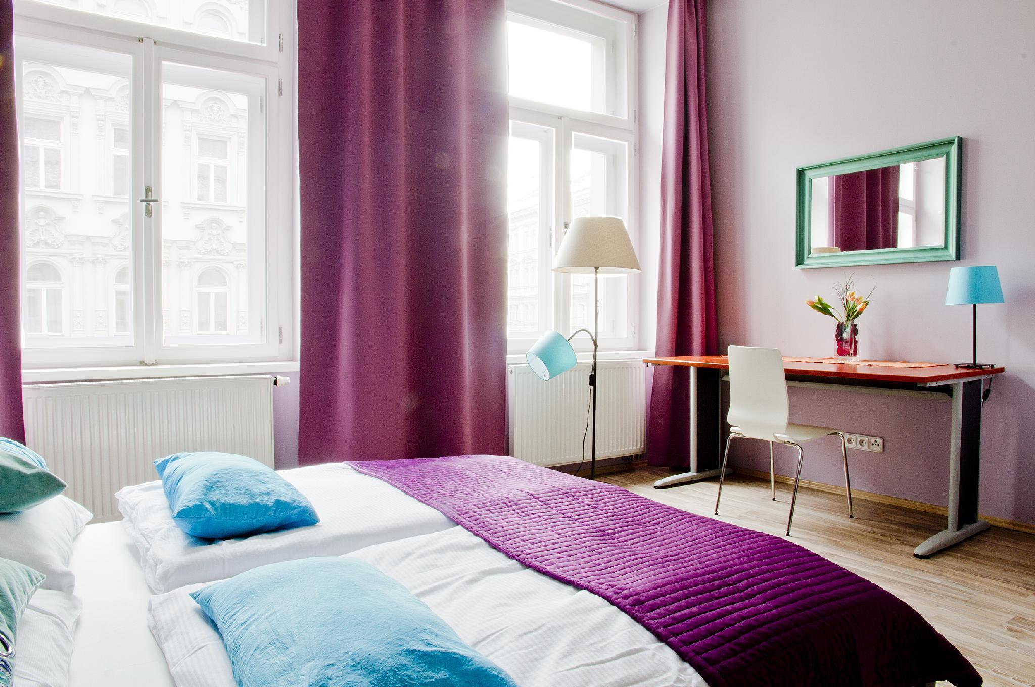 Hotel Royal Court Legerova Prague